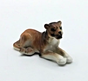 LIONESS Lion Bone China Made in Japan Figurine Small Vintage Foil Sticker - Picture 1 of 6