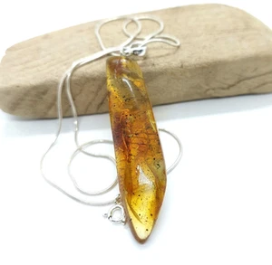Colgante delgado natural ámbar báltico resina fosilizada amuleto plata 925... - Imagen 1 de 5