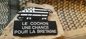 Le Cochon une chance pour la Bretagne - Hauteur : 70 mm Largeur: 85 mm📌4a. - Bild 1 von 1