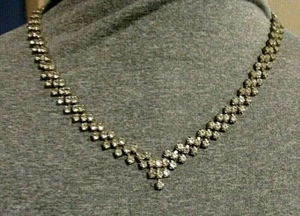 Elegant Clear Rhinestone Necklace - Pre-owned - Picture 1 of 7