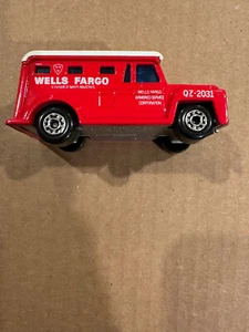 Camion blindato vintage Superfast #69 103 Wells Fargo rosso Inghilterra - Foto 1 di 3