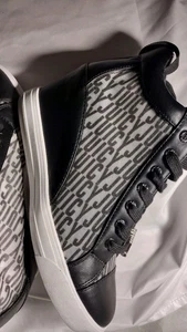 Juicy Couture Damenschuhe Größe 8,5 schwarz weiß JC-Jorgia Mesh hohe Turnschuhe - Bild 1 von 7
