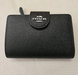 Coach Bifold Wallet Medium Corner Zip Women's Black EUC - Picture 1 of 5