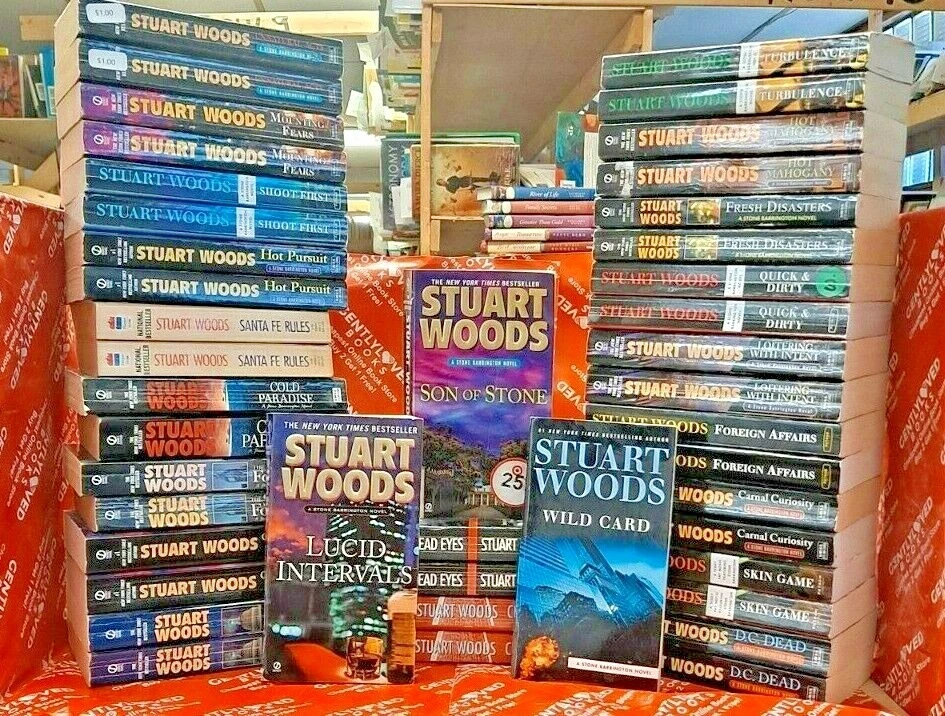 BUILD YOUR OWN LOT: Stuart Woods Paperback - All books + Stone Barrington  Foto 1 de 1