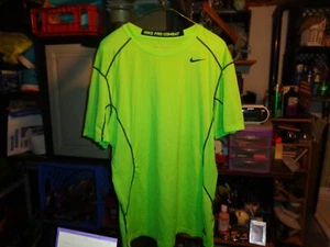 Neon Yellow Nike Pro-Combat Dri-Fit Short Sleeve Shirt Large fitted L - Picture 1 of 4