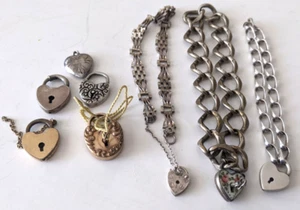 11 piezas. Lote de candados/pulseras y llaves victorianas en miniatura en buen estado/esmalte esterlina - Imagen 1 de 18