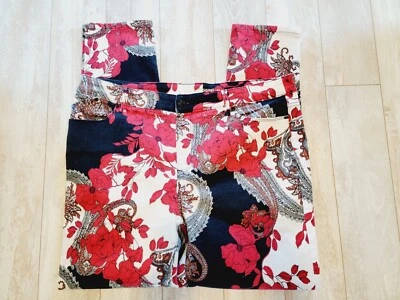 Chico's 2.5 Platinum Jeggings Women’s  Medium Colorful Floral Bk/Wh/Red Large - Image 1 of 4