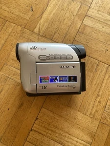 Samsung Mini dv Tape Camcorder - Picture 1 of 3