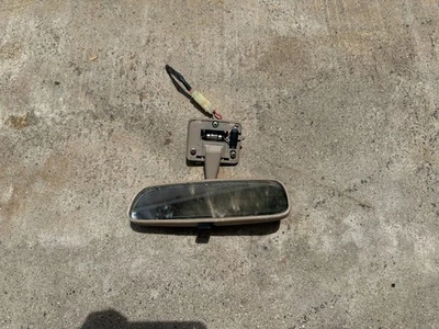 Lente de luz domo espejo retrovisor Toyota Van Wagon 1984-1986 OEM 1986 Foto 1 de 4