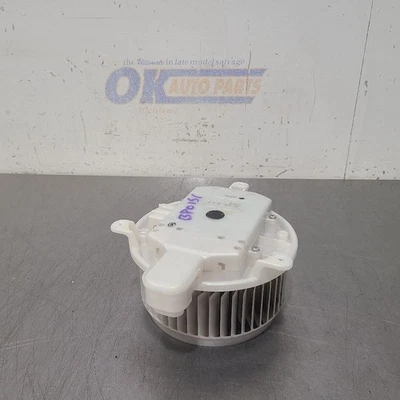 Toyota Land Cruiser 11 2011 motor soplador delantero  Foto 1 de 4