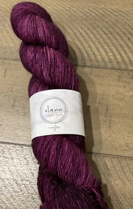 Olann Singles Sock Yarn 100g SUPERWASH MERINO WOOL - Picture 1 of 3