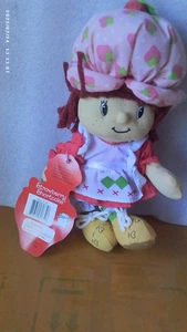 KID GIRL CLASSIC STRAWBERRY SHORTCAKE 8 INCHES PLUSH FOR GIFT NWT - Picture 1 of 2