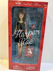 Muñeca Hard Rock Cafe Harper Rae edición limitada con pasador coleccionable - NUEVA sin abrir - Imagen 1 de 21