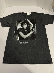 Camiseta de baile Wednesday Addams programa de televisión Jenna Ortega talla L familia Addams. C5 - Imagen 1 de 8