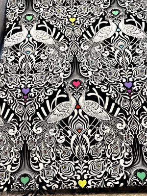 Tela de edredón de algodón rosa FQ TALL TAILS Linework NEGRO BLANCO pavo real pájaro tula Foto 1 de 2