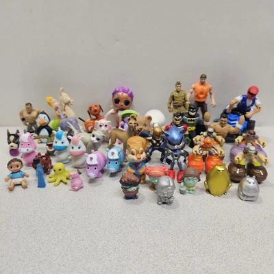 Lote de figuras de acción diversas de juguetes para vendedores - Marvel DC WWE Sonic Zombies Foto 1 de 4