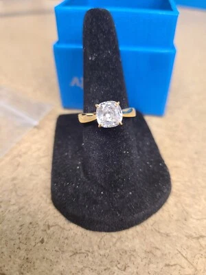 Anillo JTV Circonita Cúbica Blanca Oro Amarillo 18k Sobre Plata 2.75ctw Foto 1 de 4