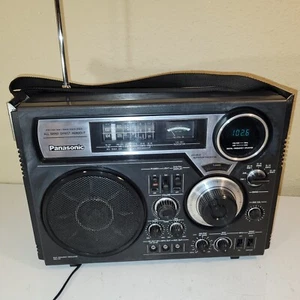 Panasonic Radio FM/AM Model RF-2600 Made in Japan Works Great - Picture 1 of 15