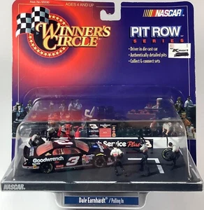 NASCAR Winners Circle 1998 Pit Row Series Dale Earnhardt #3 Pulling In Diorama - Picture 1 of 10
