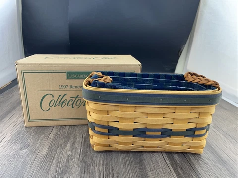 Longaberger Collectors Club 1997 Renewal Basket with Liner in Box Cover