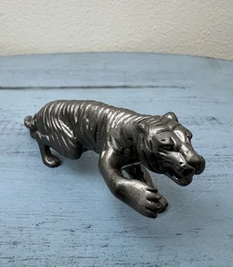 Vintage niedlicher Zinn Tiger 2 Zoll Miniatur Figur Schnickschnack Wildtier Raubkatze - Bild 1 von 7