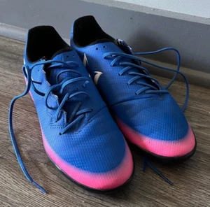 Adidas Messi 16.3 Men's TF/Indoor Soccer Size 6 NEW Blue/Pink - Picture 1 of 6