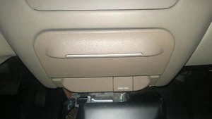 03-04-05-06-07-08-09 Lincoln Town Car Ashtray Parchment OEM - Picture 1 of 4
