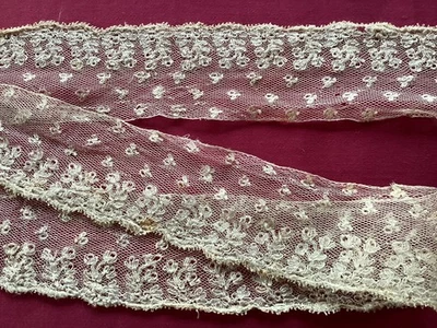 Dentelle ancienne XIXe, volant de 240 cm x 5 cm - Photo 1/4
