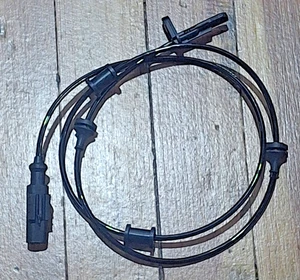 Sensor de velocidad de rueda ABS trasero izquierdo o derecho para Ram ProMaster 2500 3500 2014-2017 - Imagen 1 de 4