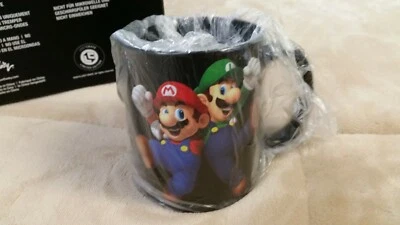 Taza de café negra Mario and Luigi [LootCrate] Foto 1 de 4