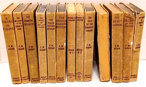 13 Hardy Boys Hardcover Books 1929-1960 Some Damage As Photoed - Imagen 1 de 24