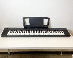 YAMAHA Piaggero Np-31 76-Key Electronic piano Keyboard Black - Picture 1 of 7