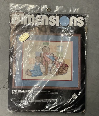 Dimensions Folk Doll Family Needlepoint Kit 1987 EE. UU. Edredón Cesta 2323  Foto 1 de 4