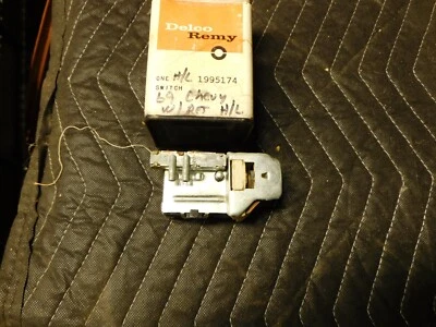 Interruptor de farol NOS 1969 CHEVROLET CAPRICE IMAPALA HIDEAWAY D1564 1995174 - Imagem 1 de 4