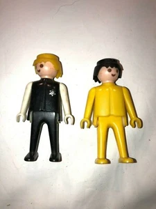 Vintage 1974 Geobra 2 female figurines cute collectible - Picture 1 of 3