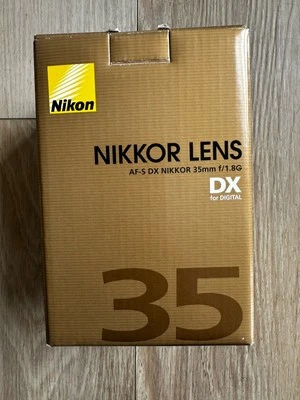Lente Nikon AF-S DX NIKKOR 35 mm f/1,8G Foto 1 de 4