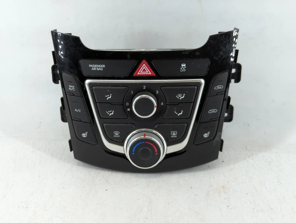 Climatizador calefacción aire acondicionado Hyundai Elantra GT PKBUC Foto 1 de 4