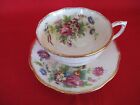 ROSLYN BONE CHINA " MINUETTE" #8668 CUP AND SAUCER GOLD+RUFFLED EDGE-ENGLAND