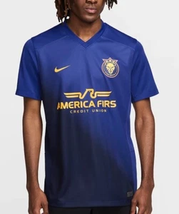 Utah Royals 2024 Stadium Primary Nike NWSL Replica Trikot Neu mit Etikett Herren - Größe M - Bild 1 von 8