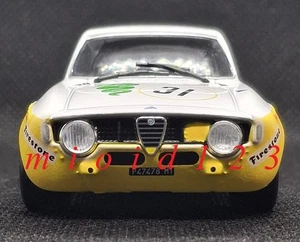 Alfa Romeo Giulia GTA 1300 junior #31 : Facetti Larini Pooky Zandvoort 1972 1/43 - Picture 1 of 14