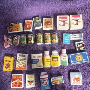Barbie Tamaño Comida Y Pañales Y Primeros Auxilios - Imagen 1 de 8