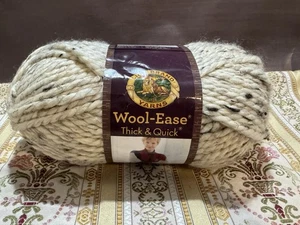 Lion Brand Yarns Wool-Ease Thick & Quick Tweed Super Bulky Yarn 6oz Oatmeal - Picture 1 of 12