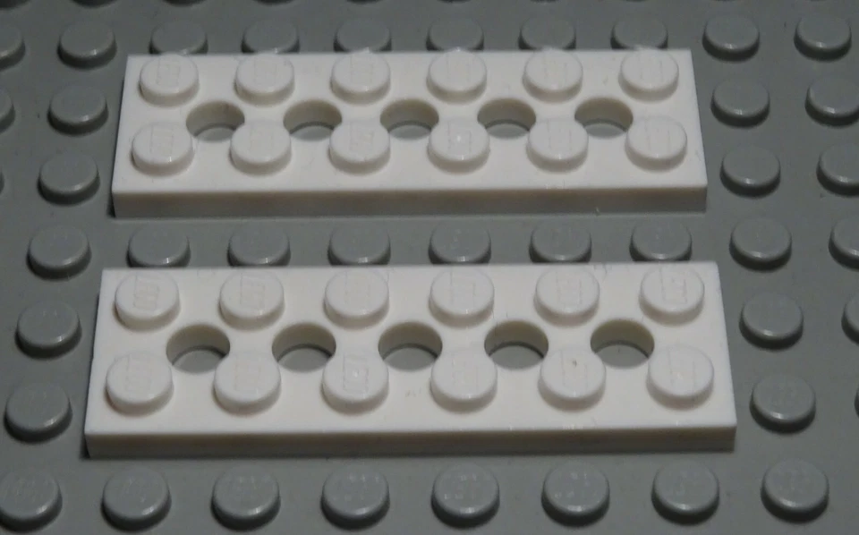 Lego Platte mit Loch 2x6 Weiss 2 Stück                 (3030)                    - Bild 1 von 1