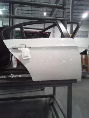BMW 328I 2011 puerta trasera derecha blanca OEM 131 k millas - usado NJ25-18187-454104 Foto 1 de 4