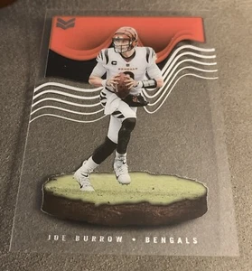 2022 Chronicles Joe Burrow Magnitude Football Card - Picture 1 of 2