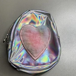 Girls Coin Purse/Keychain/Belt or Jean accessoryHolographic Pink heart Y2K A - Picture 1 of 4