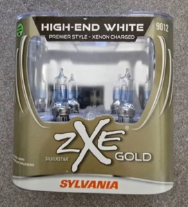 Sylvania 9012 SilverStar zXe Gold Halogen Headlight Pair Set 2 Bulbs NEW SEALED - Bild 1 von 3