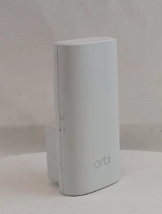 NETGEAR Orbi RBW30 Wall-Plug WiFi Satellite Extender White Good Condition # - Picture 1 of 11