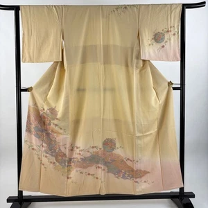 Eleganter cremefarbener Kimono Hōmongi mit Stickerei 155 cm Größe M - Bild 1 von 5