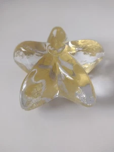 Signed ROBERT HELD RHAG 2.5" Gold Swirl Star Art Glass Paperweight - Picture 1 of 7